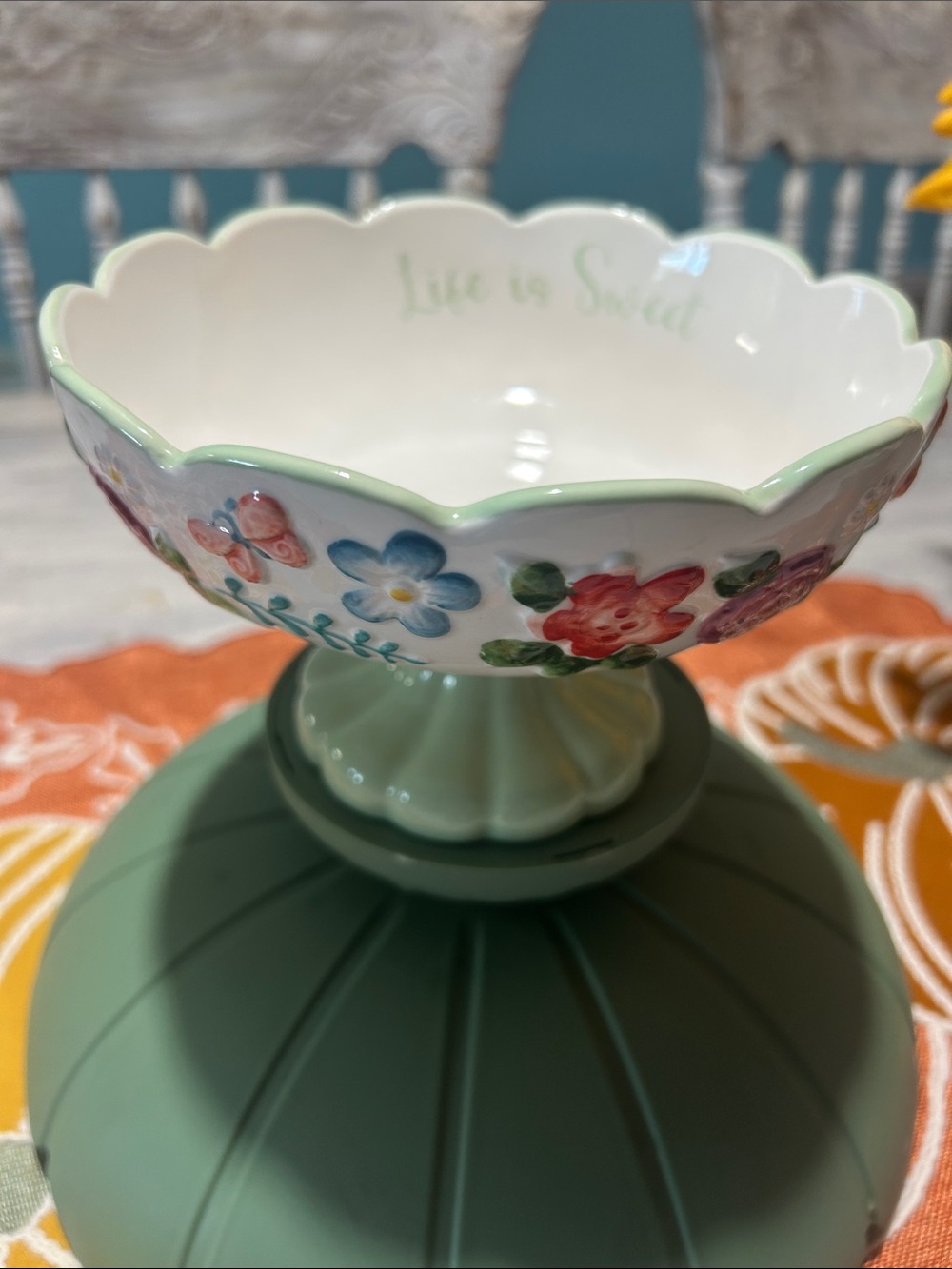 The Pioneer Woman Mint & Floral Scalloped Pedestal Bowl